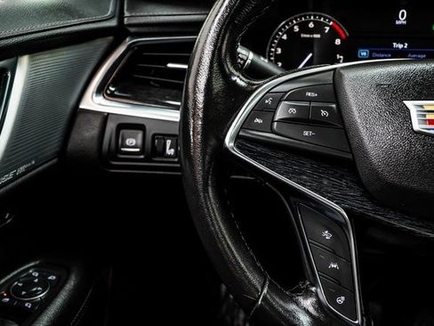 Used 2021 Cadillac XT5 Premium Luxury image 34