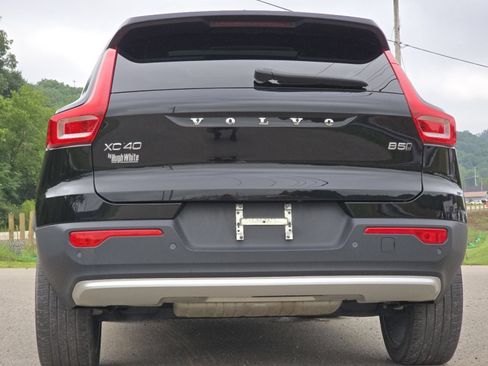 Used 2023 Volvo XC40 B5 Plus w/ Driver Assist Package AWD/4WD image 20