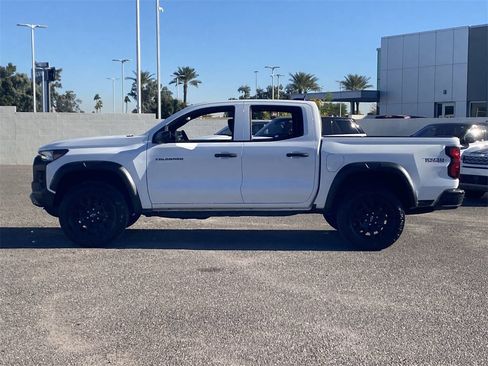 Used 2023 Chevrolet Colorado Trail Boss w/ Technology Package image 30