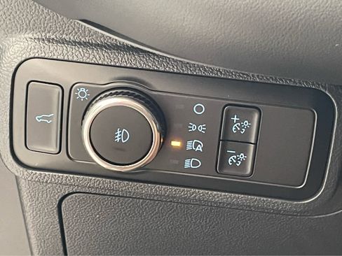 Used 2025 Ford Explorer ST-Line w/ Premium Package AWD/4WD image 16