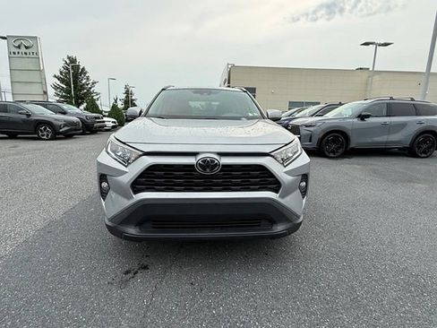 Used 2021 Toyota RAV4 XLE w/ Convenience Package AWD/4WD image 3