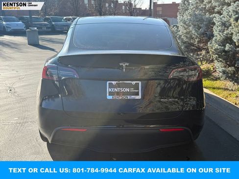 Used 2022 Tesla Model Y Performance image 7