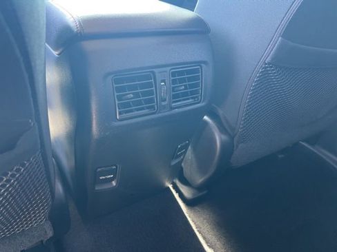 Used 2017 Toyota 4Runner TRD Off-Road image 10