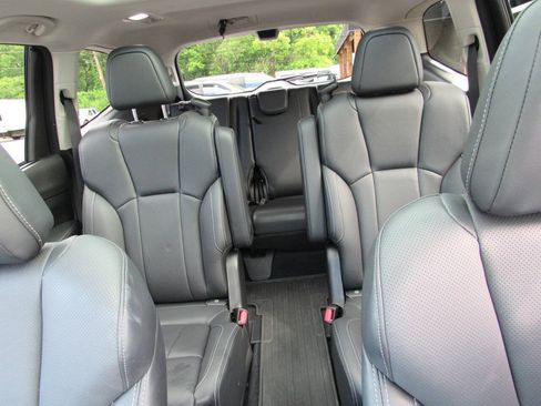 Used 2021 Subaru Ascent Touring AWD/4WD image 32