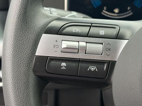 Used 2025 Hyundai Sonata SEL AWD/4WD image 16