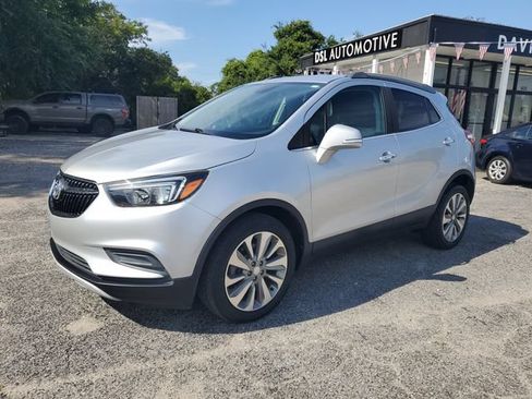 Used 2019 Buick Encore Preferred FWD image 2