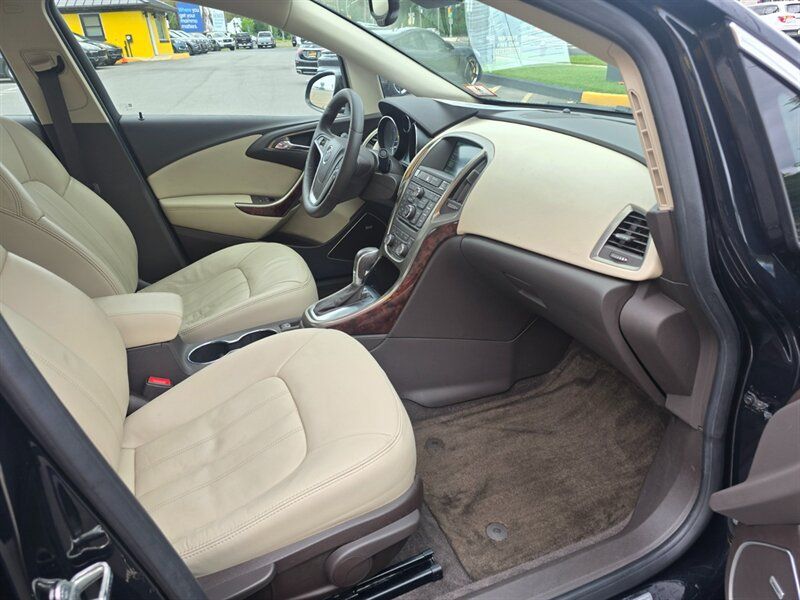 Used 2013 Buick Verano Leather FWD image 13