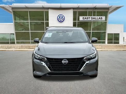Used 2025 Nissan Sentra SV FWD image 5