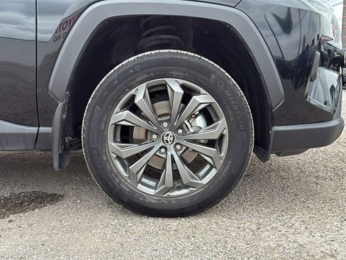 Used 2024 Toyota RAV4 XLE Premium image 29