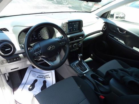 Used 2018 Hyundai Kona SEL w/ SEL Tech Package 02 FWD image 8