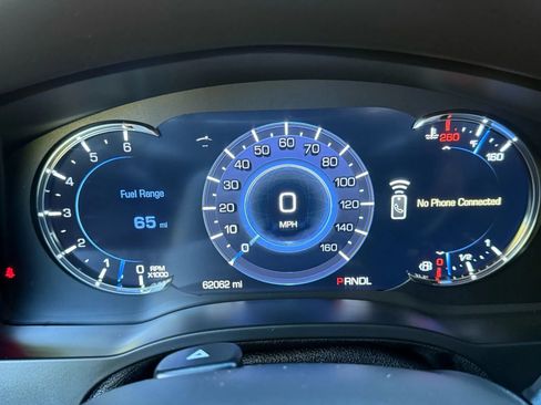 Used 2020 Cadillac Escalade ESV Platinum image 11