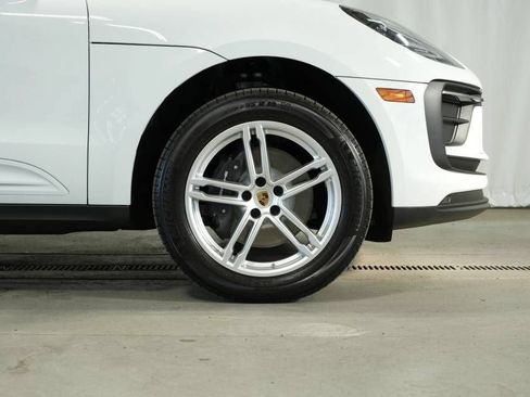 Certified 2026 Porsche Macan AWD/4WD image 41