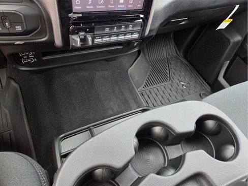 New 2026 RAM 2500 Tradesman AWD/4WD image 11