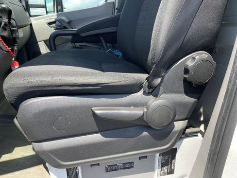 Used 2016 Mercedes-Benz Sprinter 3500 image 10