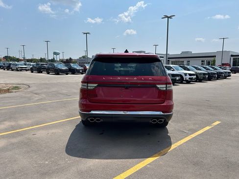 Certified 2025 Lincoln Aviator AWD image 7