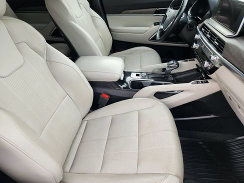 Used 2022 Kia Telluride EX w/ EX Premium Package AWD/4WD image 13