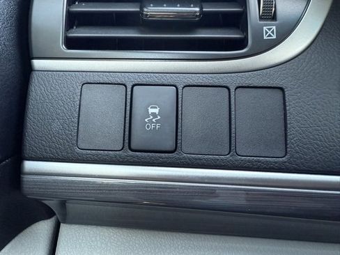 Used 2014 Toyota Camry LE image 13