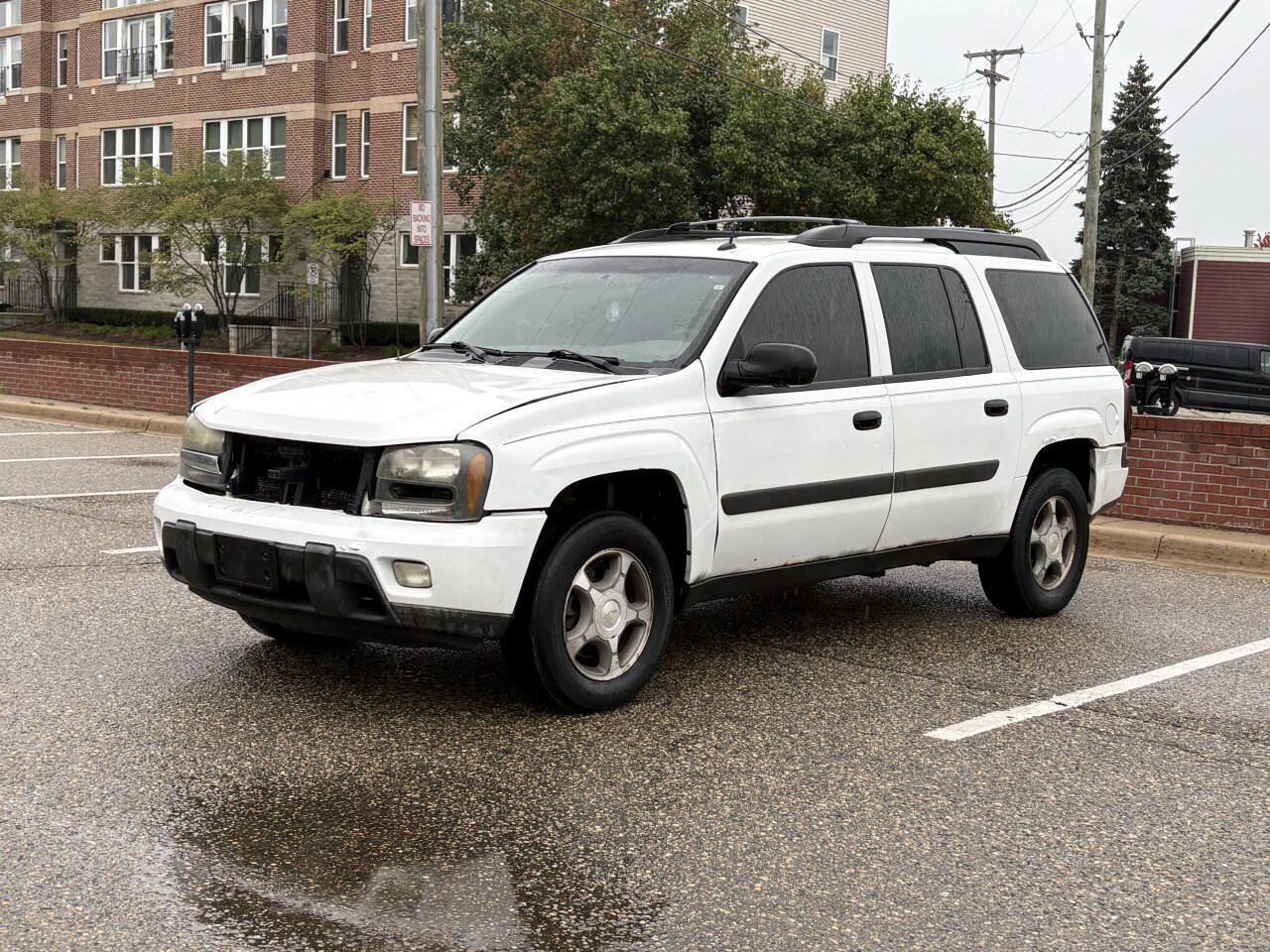 Used 2005 Chevrolet TrailBlazer EXT 4WD w/ LS Preferred Equipment Group image 3