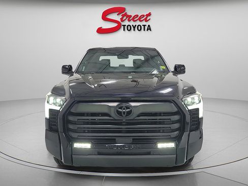 Certified 2025 Toyota Tundra Limited AWD/4WD image 6