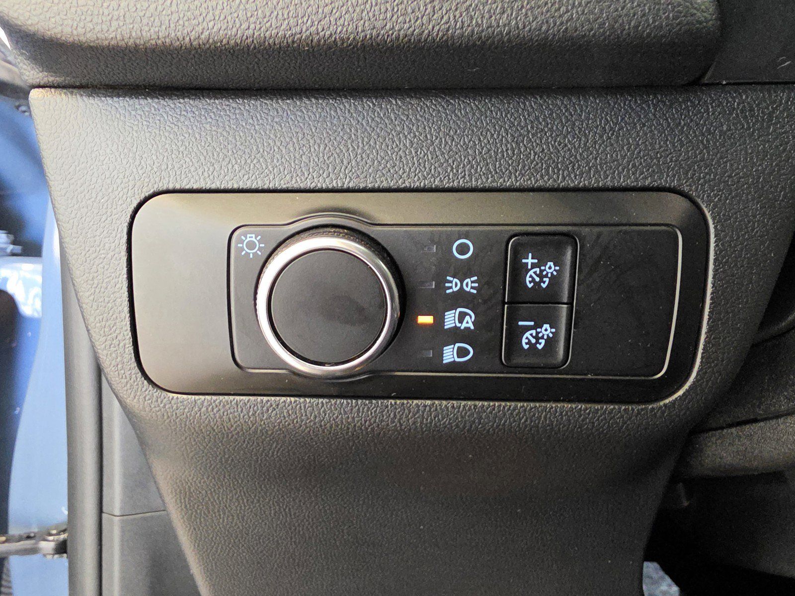 Used 2025 Ford Escape ST-Line FWD image 17
