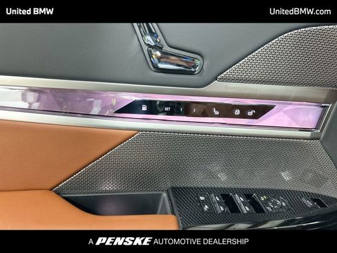 New 2026 BMW 750e xDrive w/ Executive Package image 11