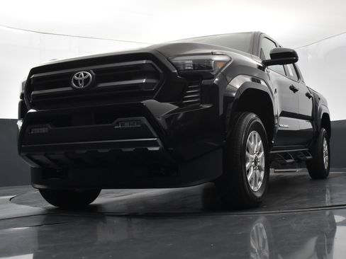 Used 2024 Toyota Tacoma SR5 image 35