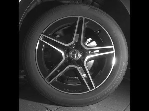 Used 2024 Mercedes-Benz C 300 Sedan image 9