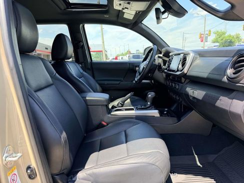Certified 2020 Toyota Tacoma Limited AWD/4WD image 14