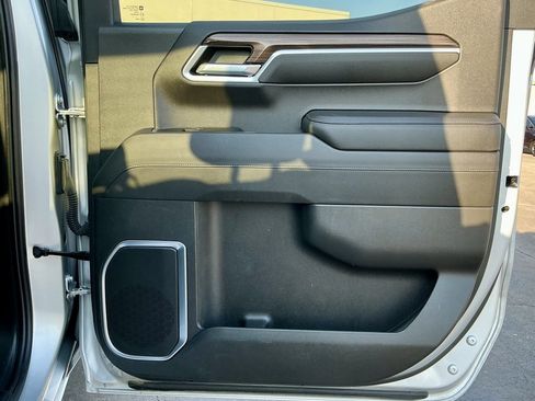 Used 2022 Chevrolet Silverado 1500 RST image 25