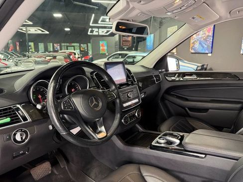 Used 2017 Mercedes-Benz GLS 450 4MATIC image 9