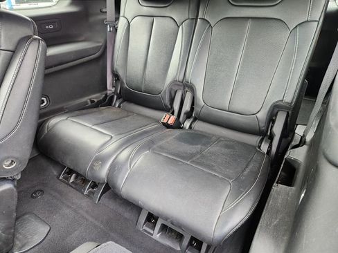 Used 2024 Jeep Grand Cherokee L Limited w/ Luxury Tech Group II AWD/4WD image 9