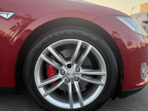 Used 2014 Tesla Model S P85 image 33