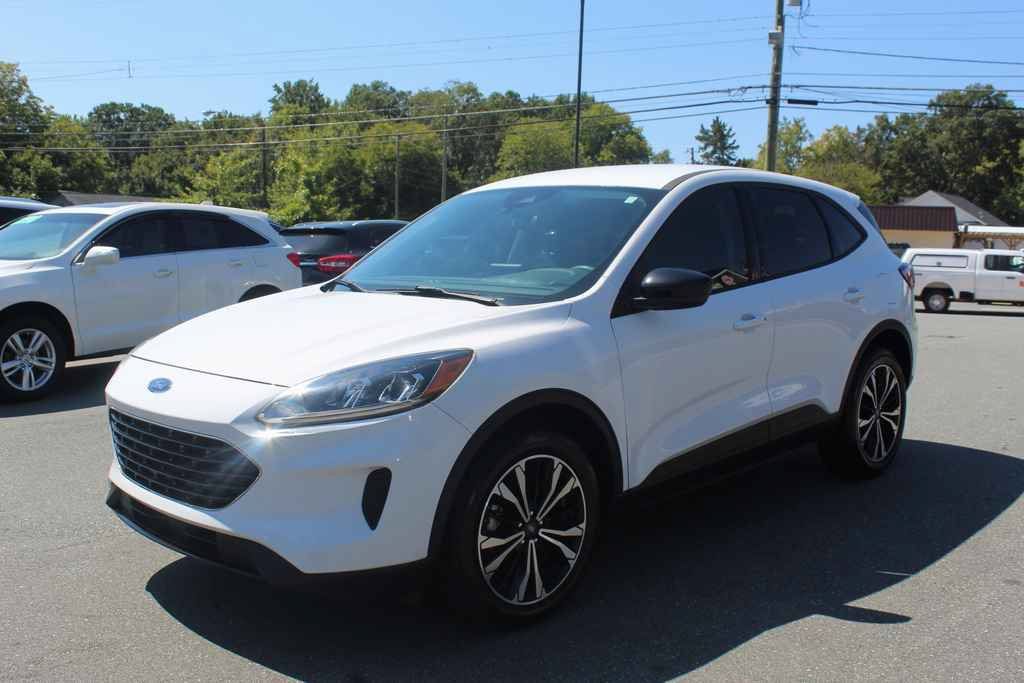 Used 2021 Ford Escape SE w/ SE Sport Appearance Package AWD/4WD image 1