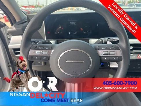 Used 2025 Hyundai Sonata SEL FWD image 17