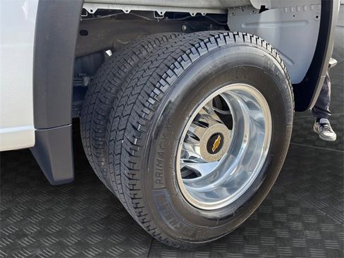 Used 2022 Chevrolet Silverado 3500 High Country image 14