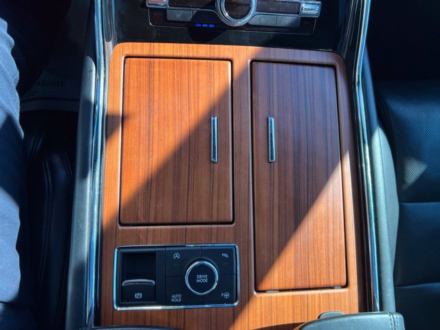 Used 2019 Lincoln Navigator Reserve AWD/4WD image 20