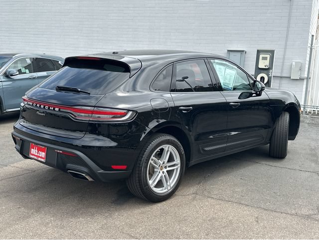Used 2023 Porsche Macan Turbo AWD/4WD image 12