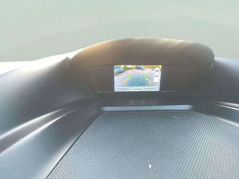 Used 2018 Ford Escape SE FWD image 25