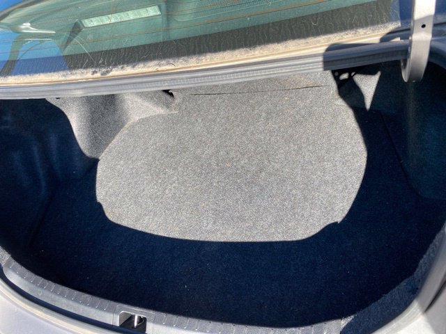Used 2015 Toyota Corolla LE FWD image 6