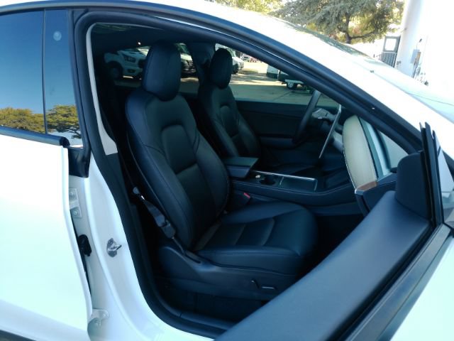 Used 2021 Tesla Model Y Long Range AWD/4WD image 21