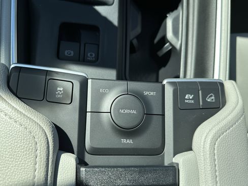 New 2026 Toyota Grand Highlander image 24