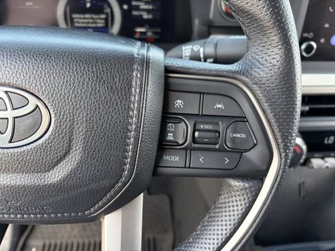 Used 2024 Toyota Tacoma TRD Sport AWD/4WD image 26