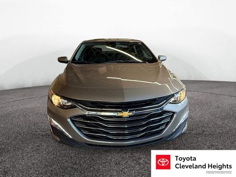 Used 2024 Chevrolet Malibu LT FWD image 2