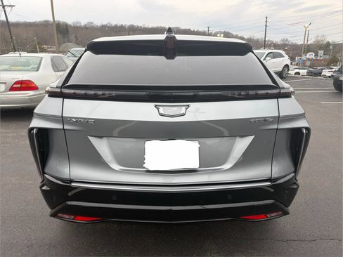 Used 2026 Cadillac Optiq Luxury 1 image 6