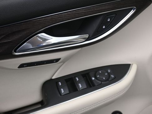 Used 2023 Buick Envision Avenir AWD/4WD image 20