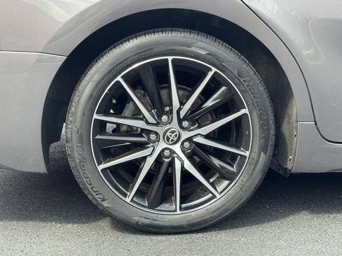 Used 2022 Toyota Camry SE w/ Cold Weather Package FWD image 24