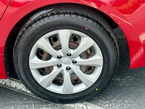 Used 2020 Toyota Corolla LE FWD image 31