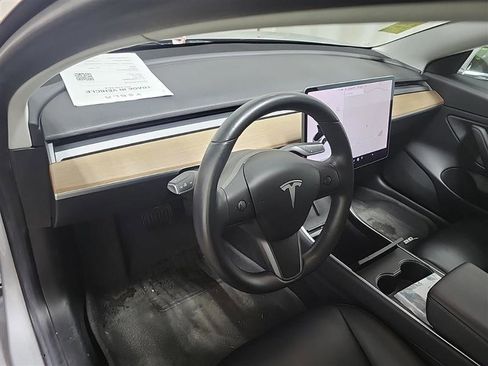 Used 2018 Tesla Model 3 Long Range image 8