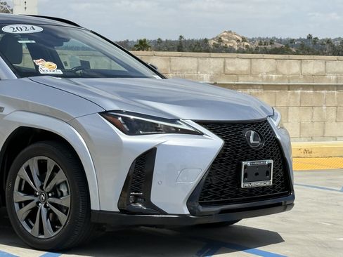 Certified 2024 Lexus UX 250h F Sport FWD image 3