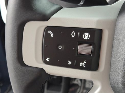 New 2026 Land Rover Defender 110 X-Dynamic SE image 24